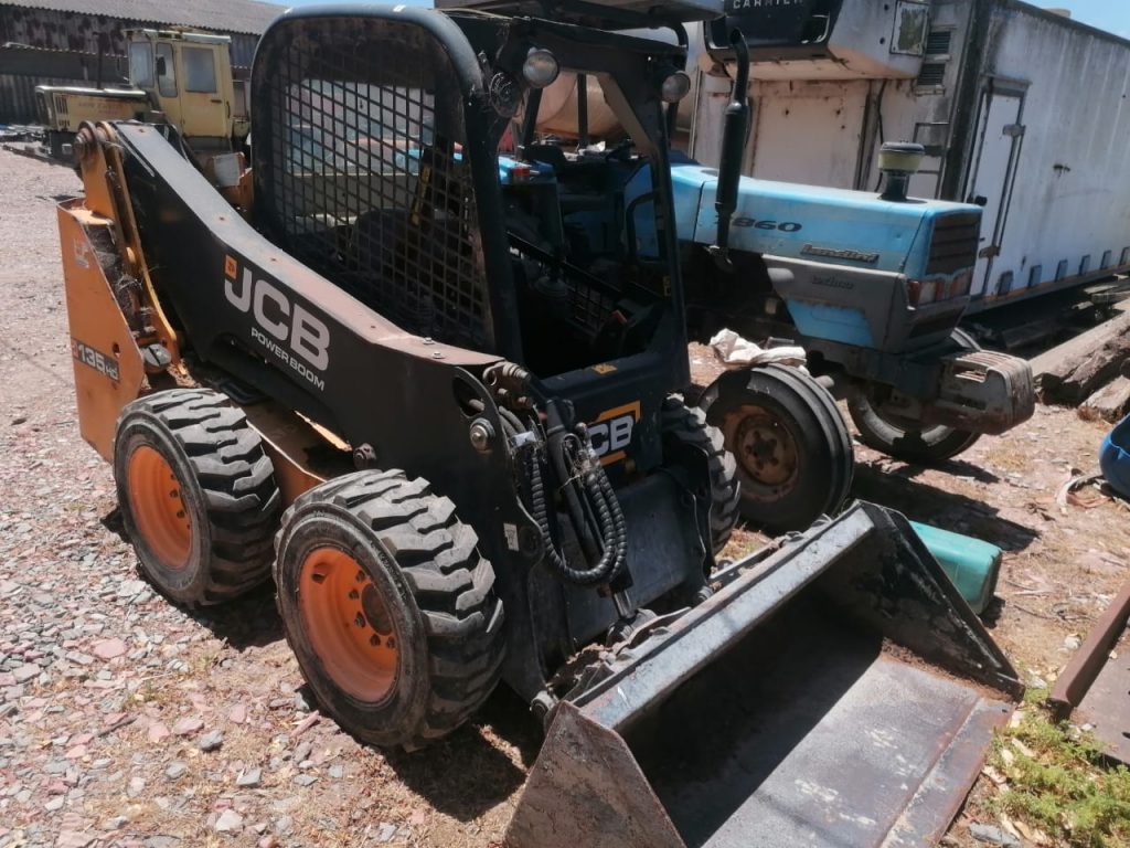 2015 JCB 135HD Skid Steer CFC Agri 2015-jcb-135hd-skid-steer-cfc-agri