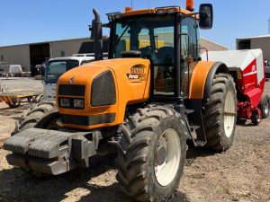 2004 Renault Ares 826 RZ 4x4