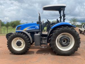 2010 New Holland T6050 4x4