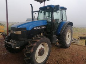 2002 New Holland TM 125 4x4