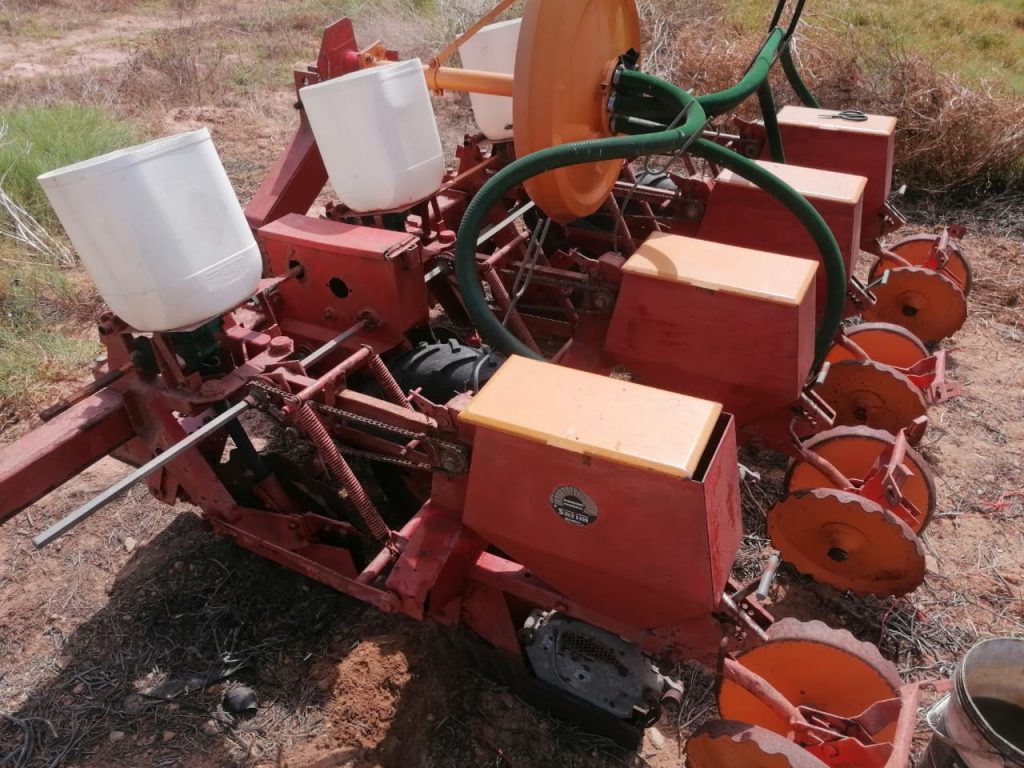 2012 Equalizer Planter CFC Agri