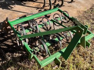 Tuffy S-tine Tiller with Roller