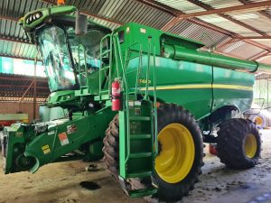 2012 John Deere S680 4x4 Combine Harvester