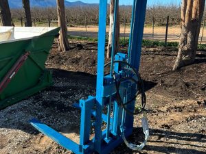 Tractor-Mounted Forklift