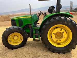 2005 John Deere 6420 4x4