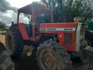1986 Massey Ferguson 2640 4x4