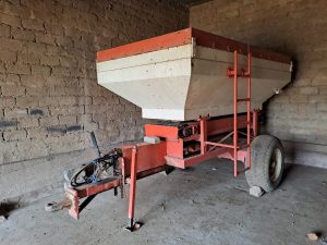 SA Wonder Fertilizer Spreader