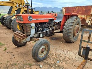 1975 Massey Ferguson 188 4x2