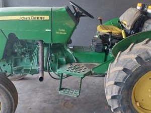 2016 John Deere 5303 4x2