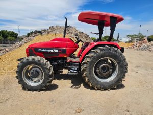 2022 Mahindra 7590 4WD