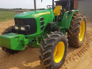 2018 John Deere 6100D 4x4