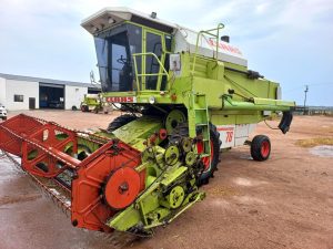 Claas Dominator 76 Combine Harvester