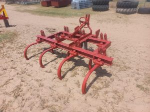 Erdvark 7 Tine Chisel Plough