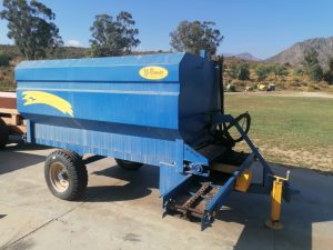 Rumax Compost Spreader