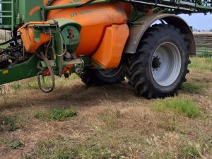 2016 Amazone UX 4200 Sprayer