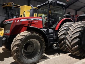 2017 Massey Ferguson 8737 4x4 Tractor