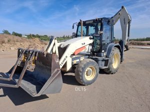 2017 Terex 890 4x4 Digger Loader