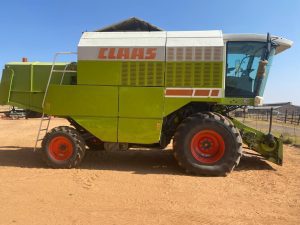 2002 Claas Mega 204 Combine Harvester