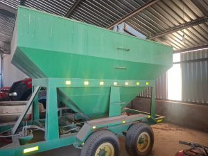 Seed and Fertilizer Tender Trailer