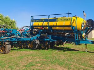 2016 Equalizer 12000 V5 Small Grain Planter
