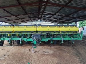 John Deere 2117 Row Crop Planter