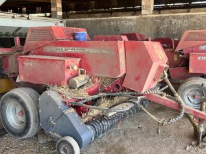 Massey Ferguson 1839 Baler
