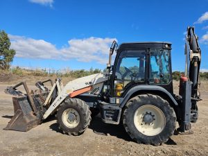 2017 Terex 890 TLB 4x4 Digger Loader
