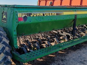 John Deere 450 Small Grain Planter