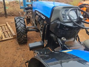 New Holland TN 90 4x4 With Forklift