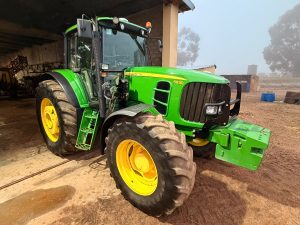 2013 John Deere 6930 4x4 Cab