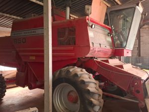 Massey Ferguson 850 Combine Harvester