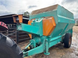 Storti Labrador Feed Mixer