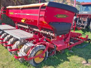 Vaderstad Rapid 400C Small Grain Planter