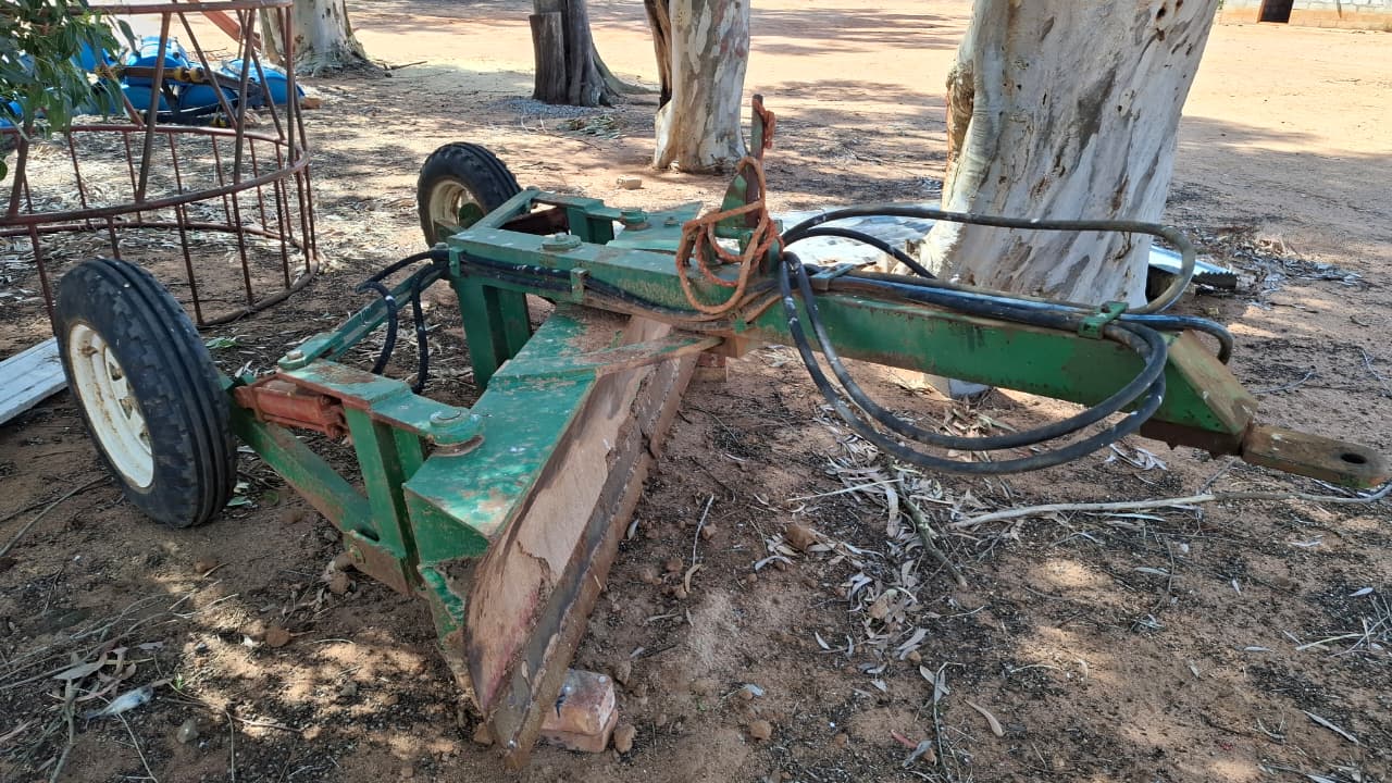 Joubert Implemente Hydraulic Grader