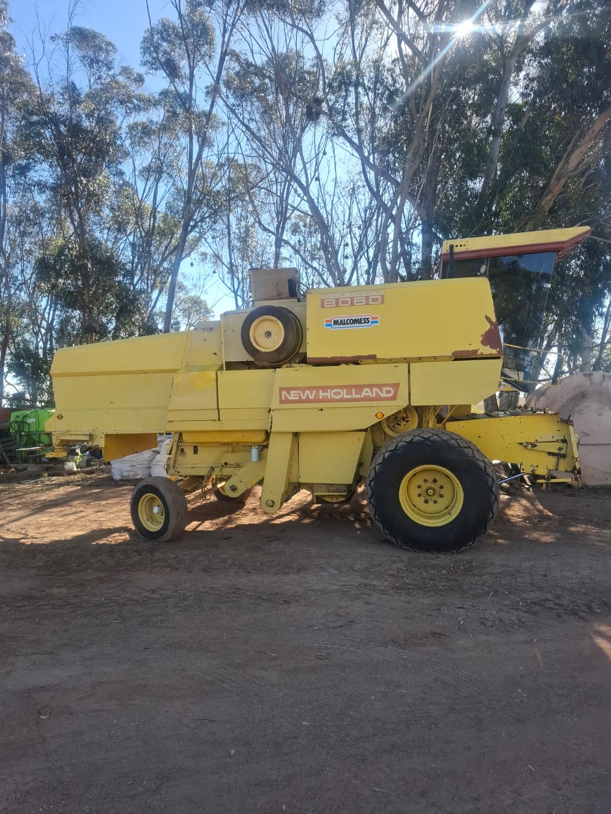 New Holland 8060 Combine Harvester